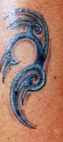 tattoo.JPG - 19974 Bytes